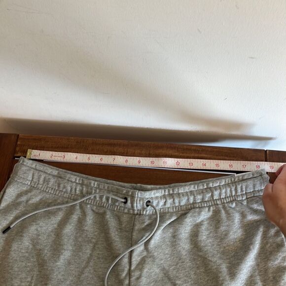 Nike NSW Essential High-Rise Standard Fit Shorts Grey Women XL(CJ2158-063) - Picture 9 of 9